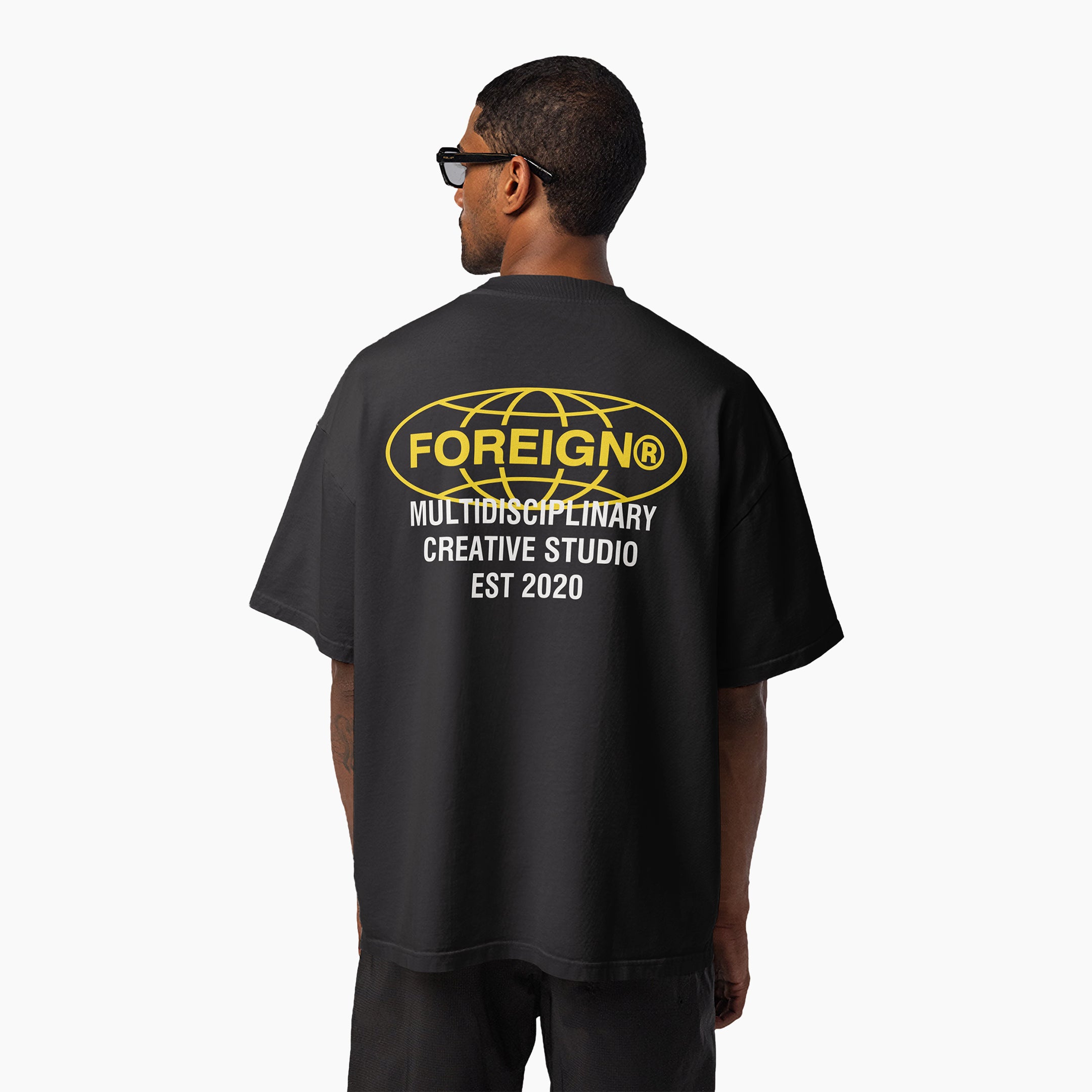 FOREIGN GLOBE TEE